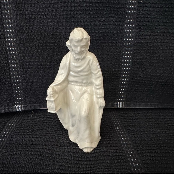 Goebel white porcelain nativity set circa 1964-1972 - Picture 2 of 9